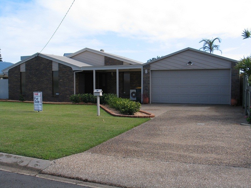 8 Wilfred Street, Bargara QLD 4670
