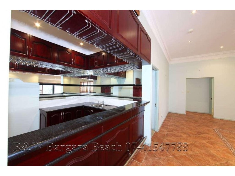 Villa 6, 5 Chantelle Circuit, Coral Cove QLD 4670