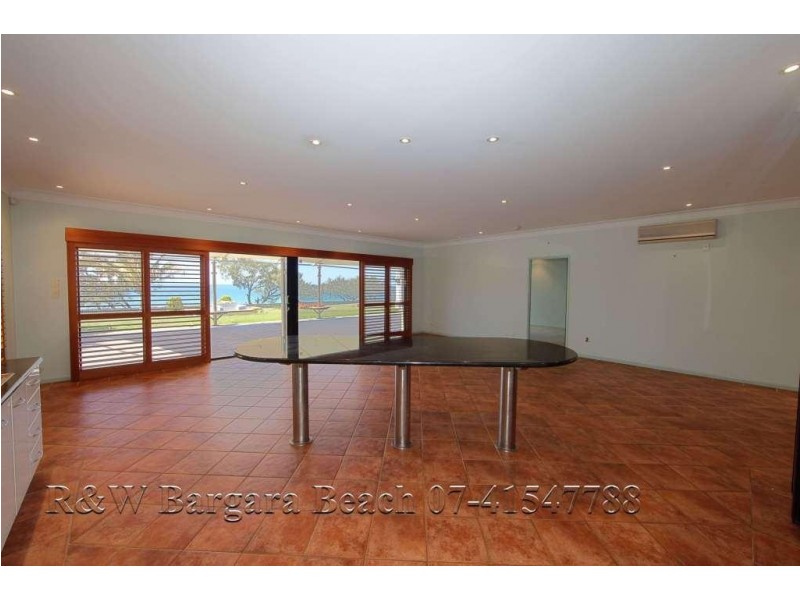 Villa 6, 5 Chantelle Circuit, Coral Cove QLD 4670