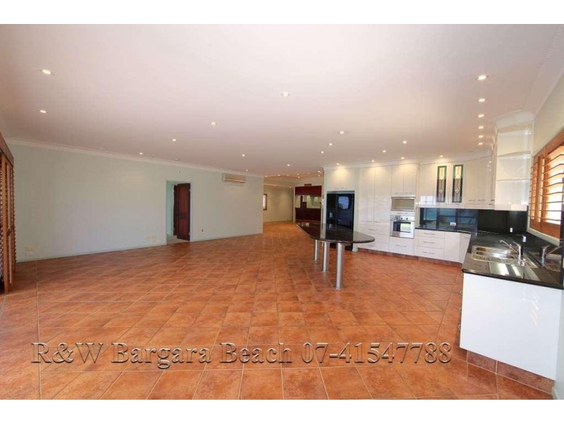 Villa 6, 5 Chantelle Circuit, Coral Cove QLD 4670