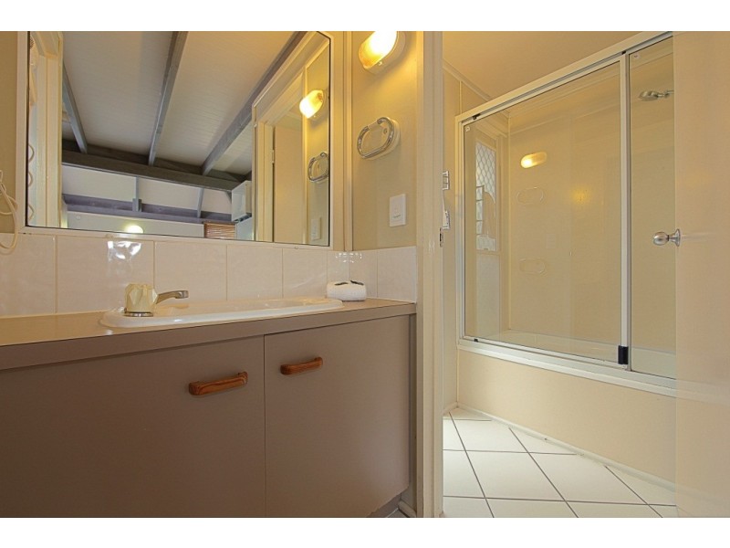 Unit 27 Kellys Beach Resort, 10 Trevors Road, Bargara QLD 4670