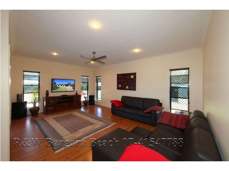 12 Raewood Close, Coral Cove QLD 4670