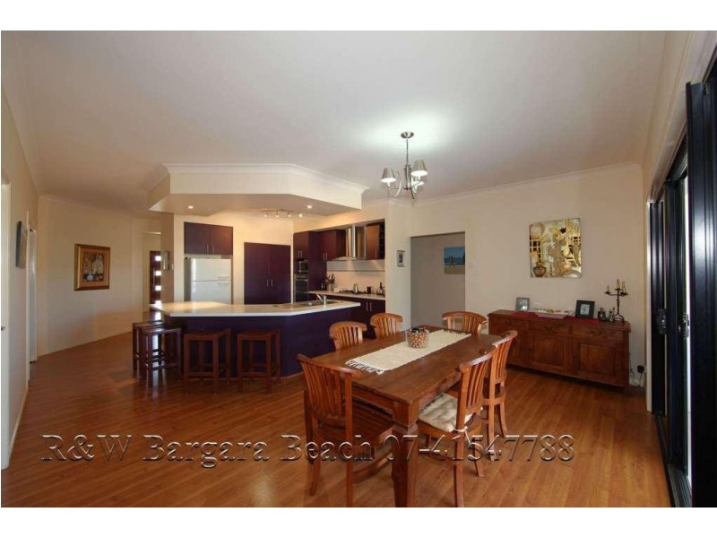 12 Raewood Close, Coral Cove QLD 4670