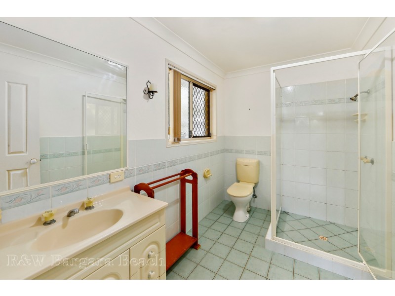 7 Bay Court, Bargara QLD 4670