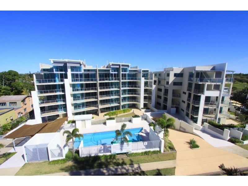Unit 17, Dwell 107 Esplanade, Bargara QLD 4670