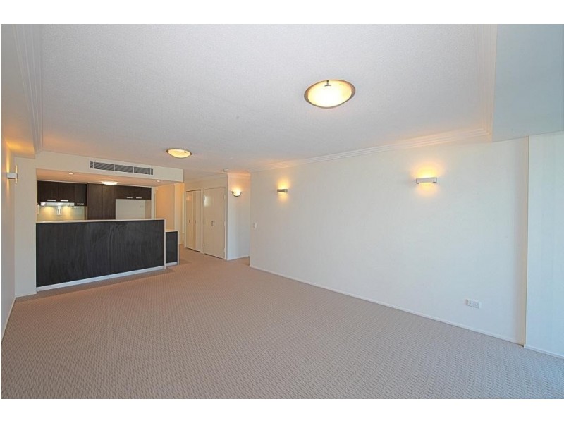 Unit 3, Dwell 107 Esplanade, Bargara QLD 4670