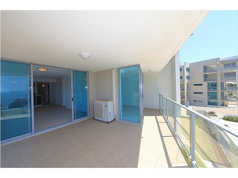 Unit 23, Dwell 107 Esplanade, Bargara QLD 4670