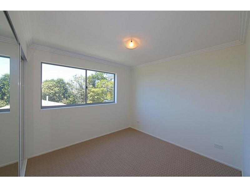 Unit 23, Dwell 107 Esplanade, Bargara QLD 4670