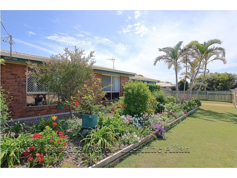 15 Ocean Street., Burnett Heads QLD 4670