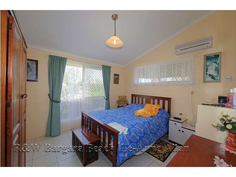 15 Ocean Street., Burnett Heads QLD 4670