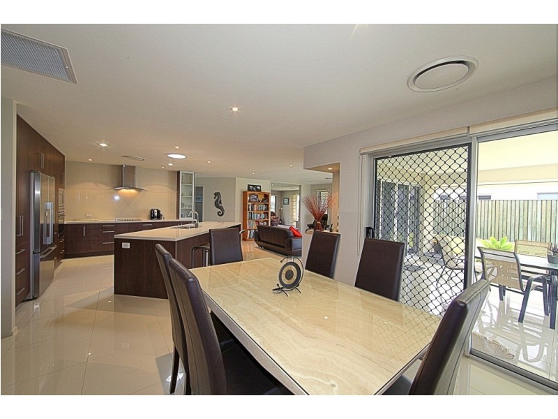 12 Trinity Close, Bargara QLD 4670