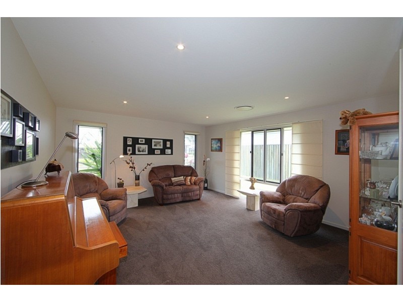 12 Trinity Close, Bargara QLD 4670