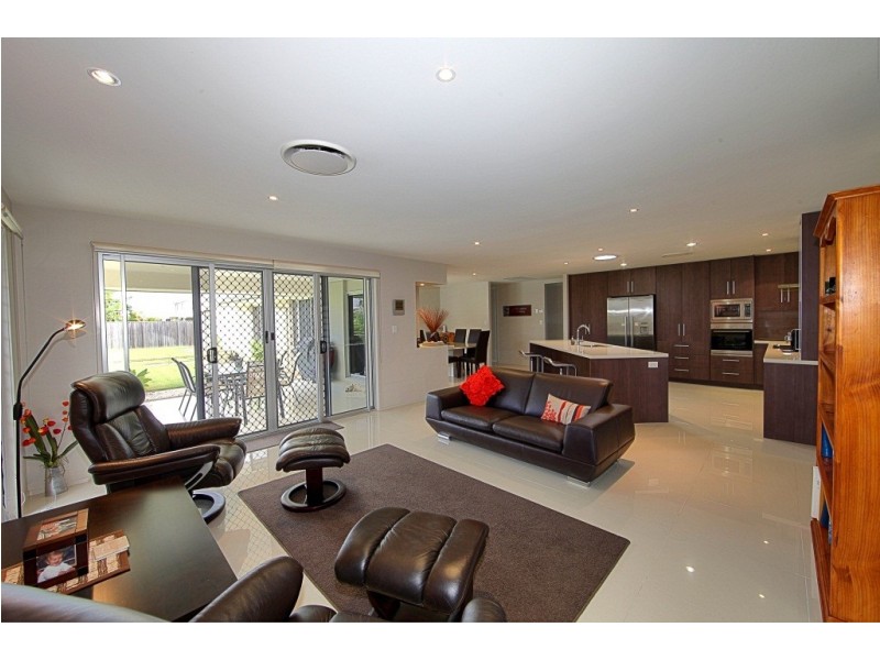 12 Trinity Close, Bargara QLD 4670