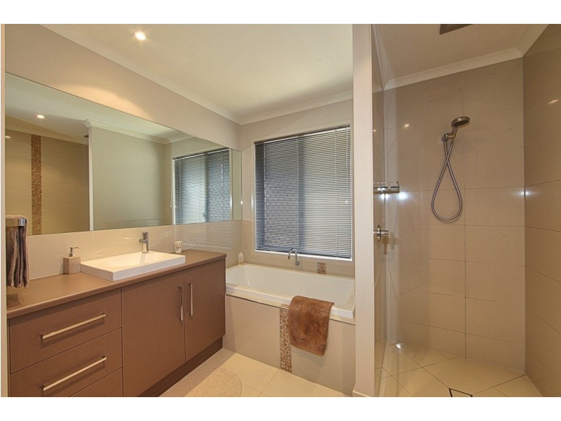 12 Trinity Close, Bargara QLD 4670