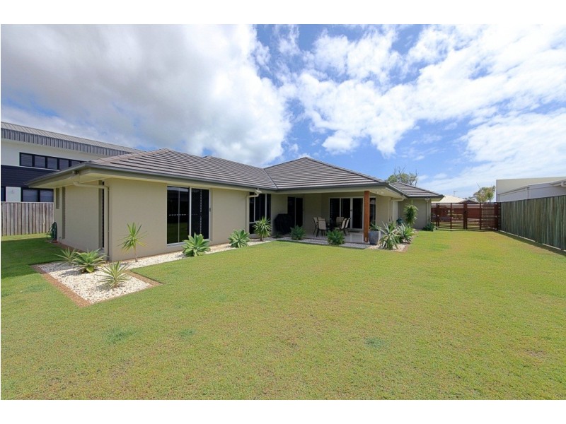 12 Trinity Close, Bargara QLD 4670