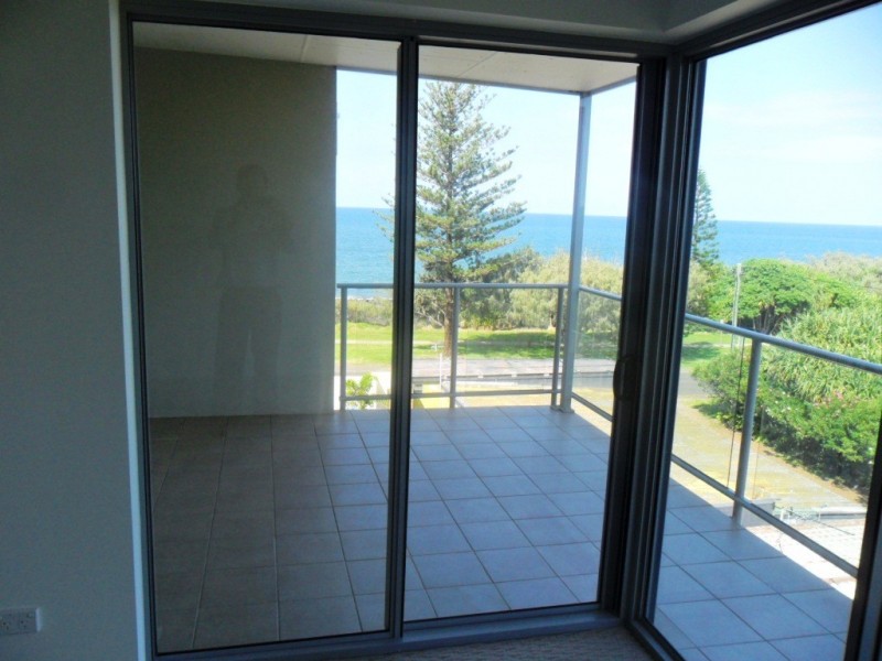 Unit 30, Dwell 107 Esplanade, Bargara QLD 4670
