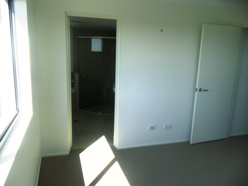 Unit 30, Dwell 107 Esplanade, Bargara QLD 4670