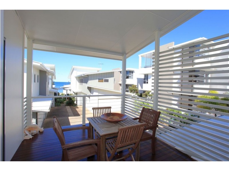 Villa 1, /98 Miller Street, Bargara QLD 4670
