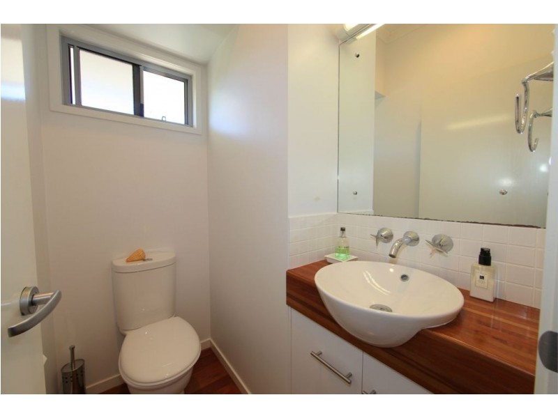 Villa 1, /98 Miller Street, Bargara QLD 4670