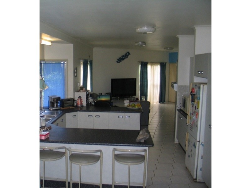 25 Rifle Range Road, Innes Park QLD 4670