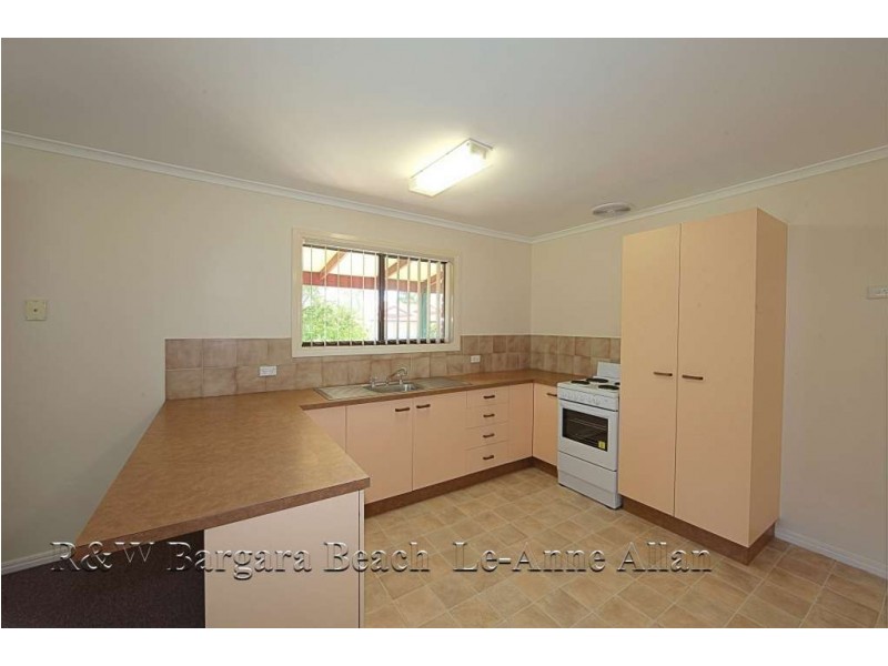 8 Leddy Crescent, Bargara QLD 4670