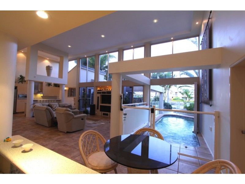 8 Lakeside Close, Bargara QLD 4670