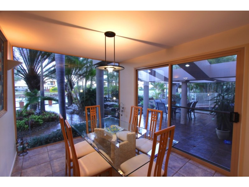 8 Lakeside Close, Bargara QLD 4670