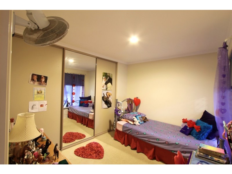 8 Lakeside Close, Bargara QLD 4670