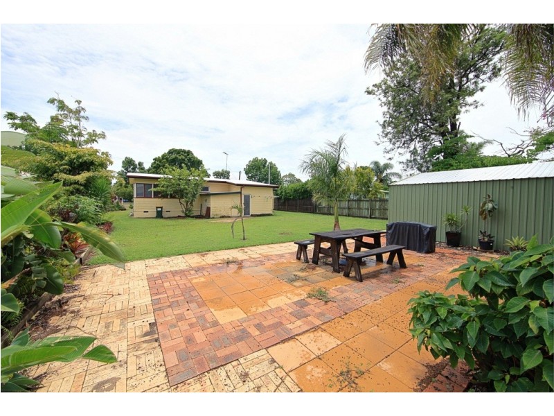 42 Fe Walker, Kepnock QLD 4670