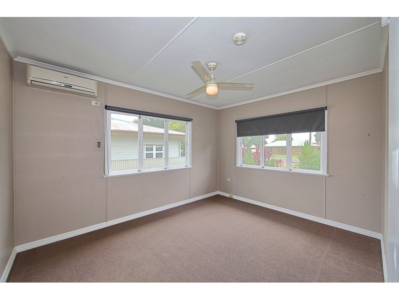 42 Fe Walker, Kepnock QLD 4670