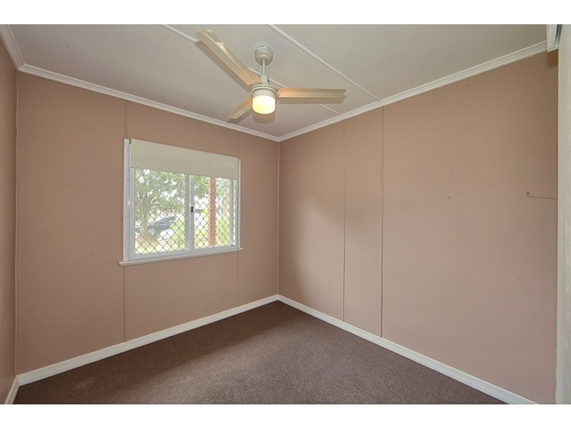 42 Fe Walker, Kepnock QLD 4670