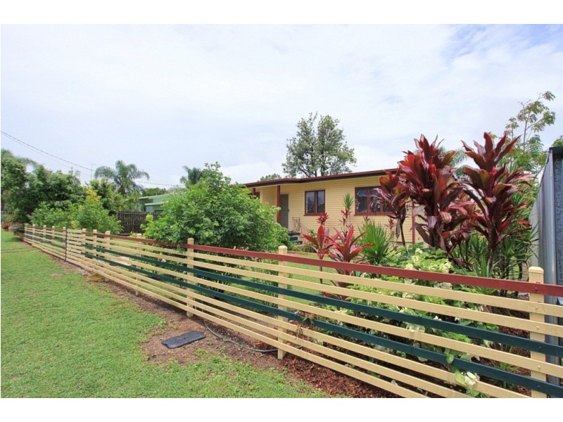 42 Fe Walker, Kepnock QLD 4670