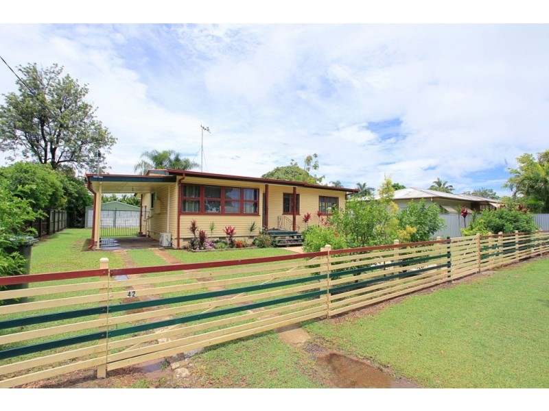 42 Fe Walker, Kepnock QLD 4670