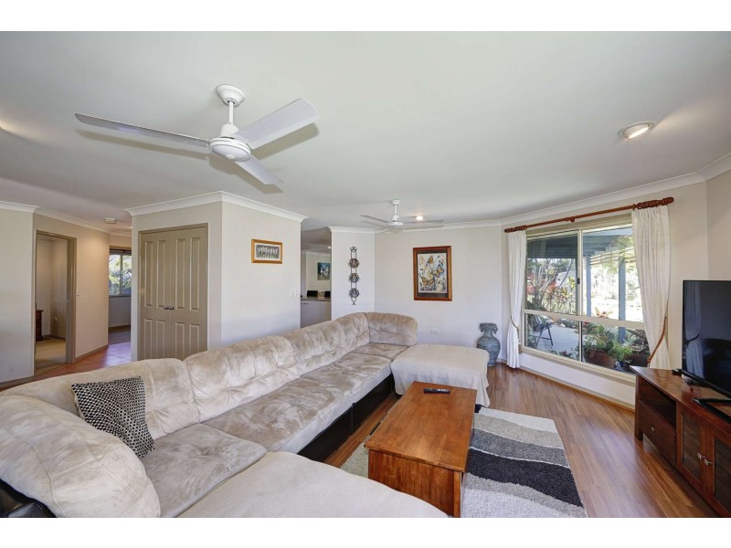 193 Barolin Esplanade, Coral Cove QLD 4670