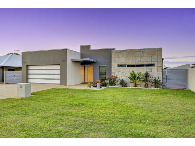 12 Aquarius Drive, Bargara QLD 4670