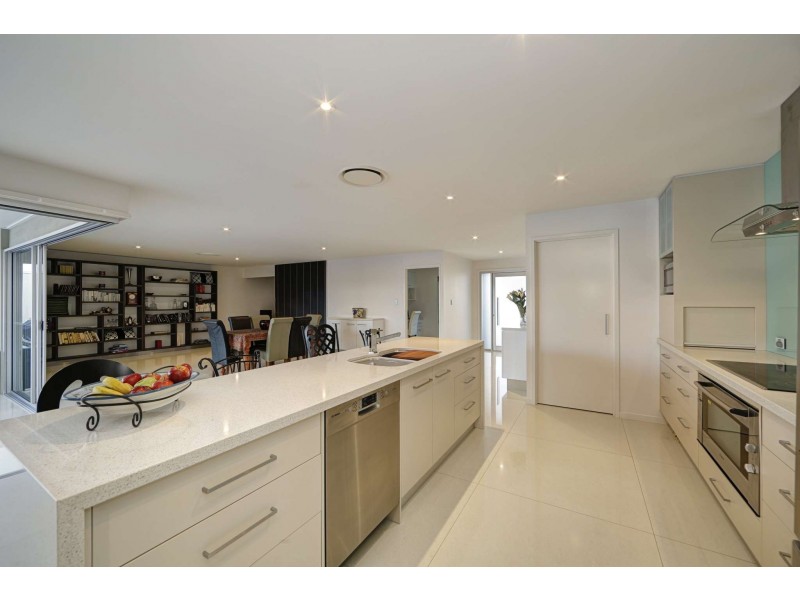 12 Aquarius Drive, Bargara QLD 4670