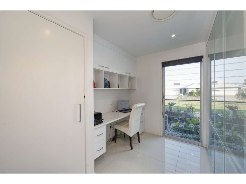 12 Aquarius Drive, Bargara QLD 4670