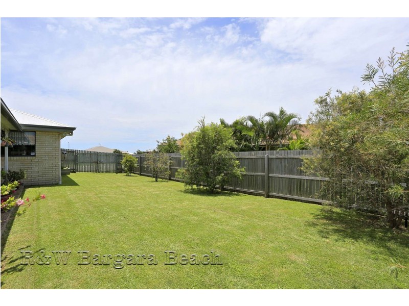 7 Wearing Road, Bargara QLD 4670