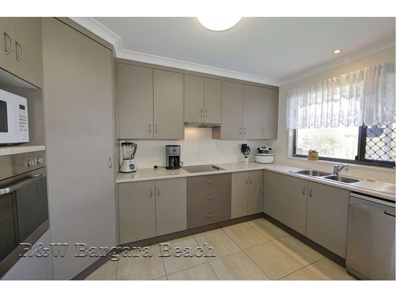 7 Wearing Road, Bargara QLD 4670