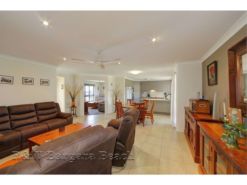 7 Wearing Road, Bargara QLD 4670