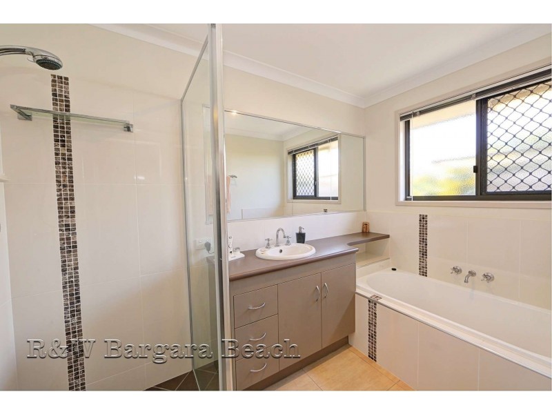 7 Wearing Road, Bargara QLD 4670