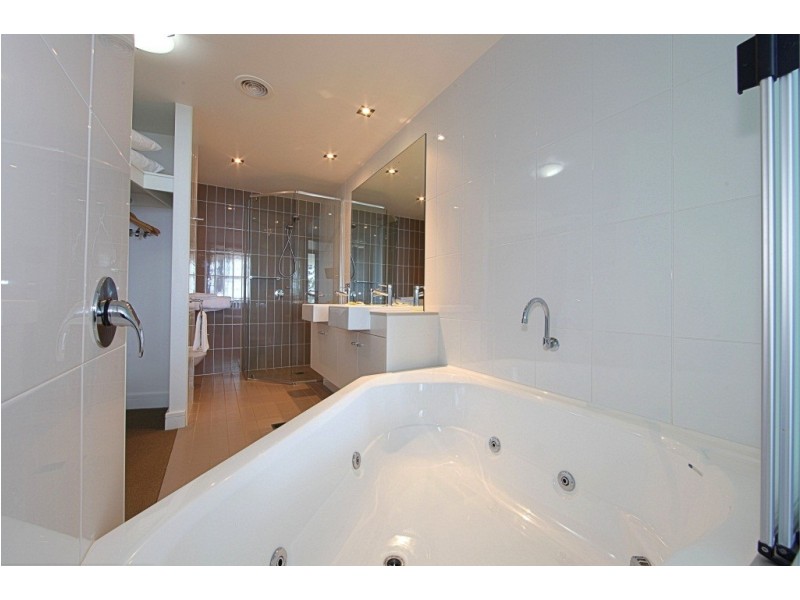 U304 Manta 95 Esplanade, Bargara QLD 4670