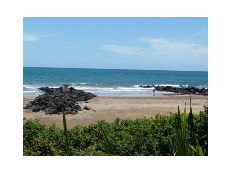 Unit 2, Sandarra,41 Esplanade,, Bargara QLD 4670