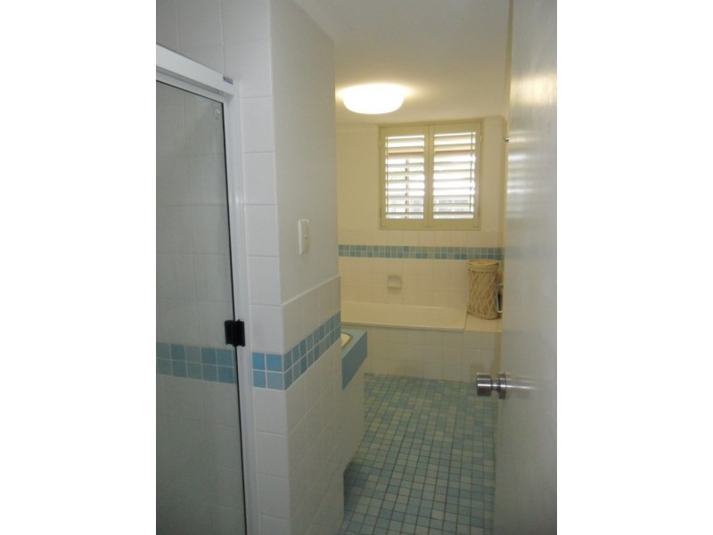 Unit 2, Sandarra,41 Esplanade,, Bargara QLD 4670