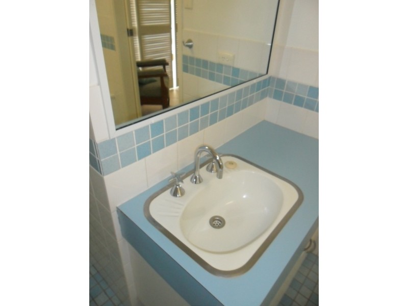 Unit 2, Sandarra,41 Esplanade,, Bargara QLD 4670