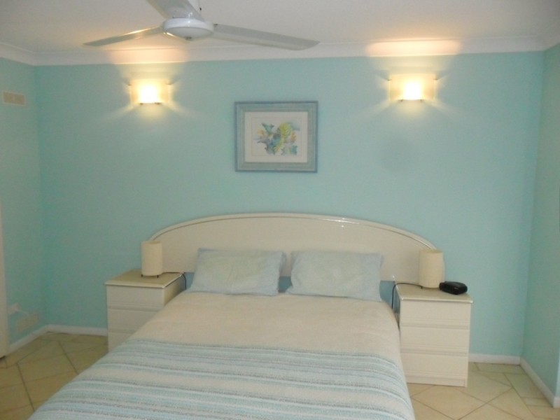 Unit 2, Sandarra,41 Esplanade,, Bargara QLD 4670