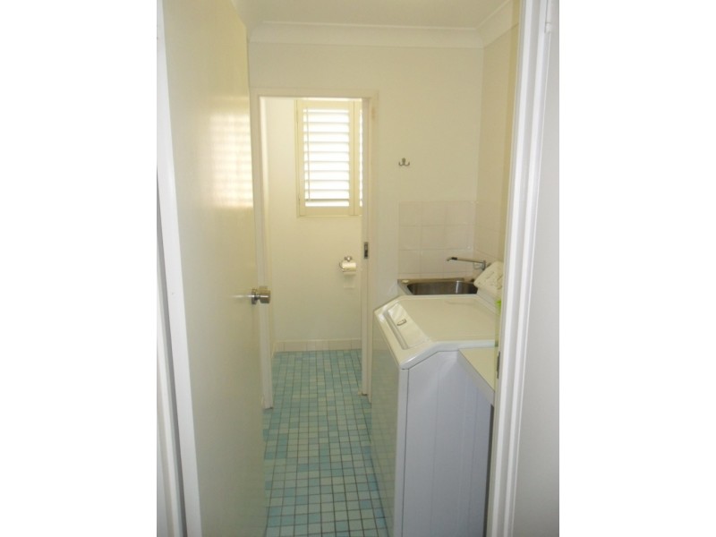 Unit 2, Sandarra,41 Esplanade,, Bargara QLD 4670