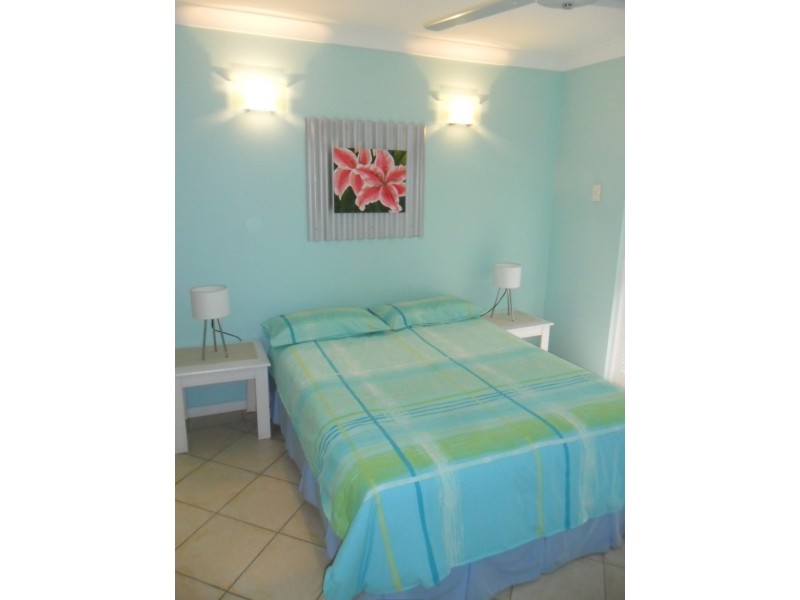 Unit 2, Sandarra,41 Esplanade,, Bargara QLD 4670