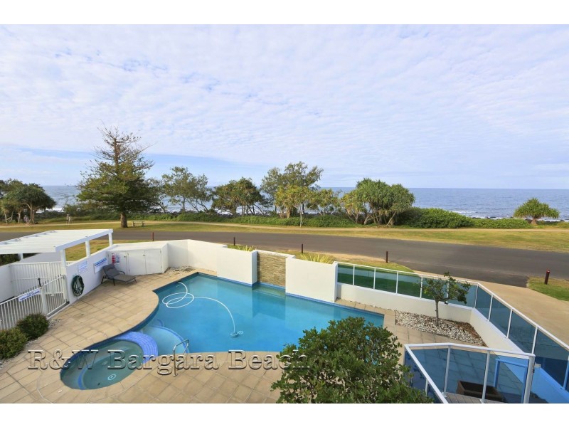 Unit 4, La Madalena, 15 Esplanade, Bargara QLD 4670