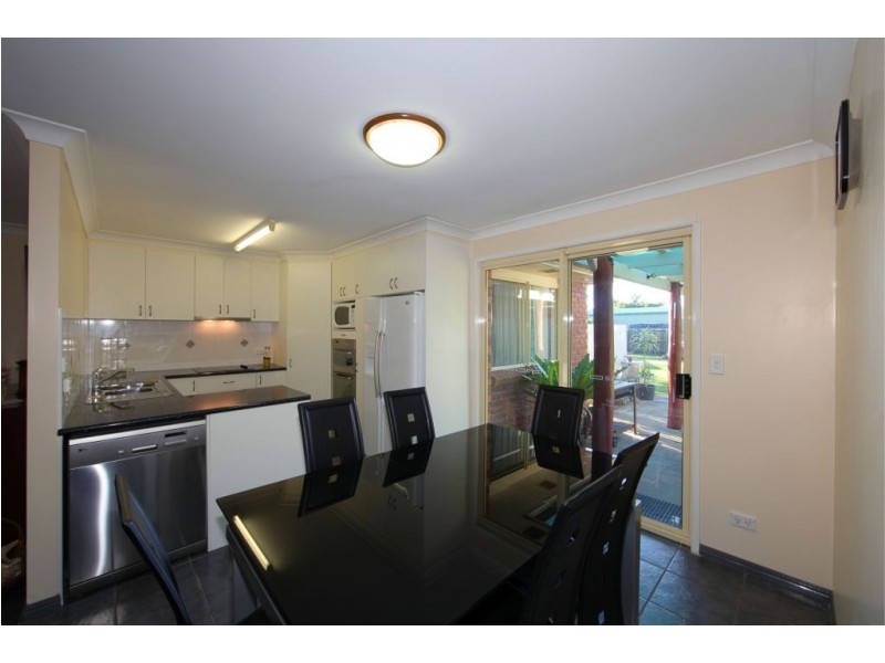 8 Poinciana Drive, Innes Park QLD 4670